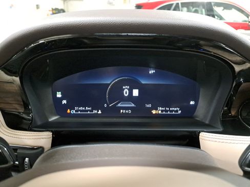 Used 2022 Lincoln Corsair Reserve w/ Equipment Group 201A image 20