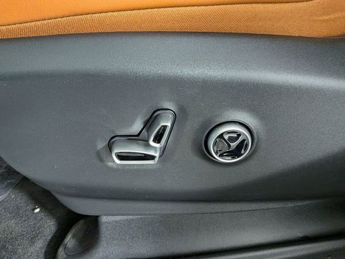 New 2026 Chrysler Pacifica Pinnacle w/ Trailer Tow Group image 17