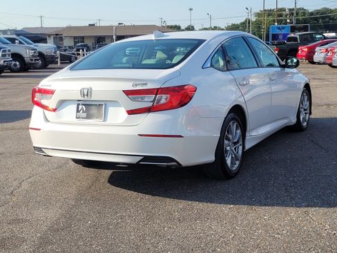 Used 2018 Honda Accord LX image 12