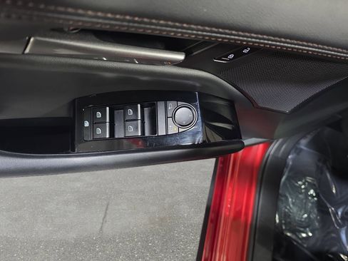 Used 2024 MAZDA MAZDA3 s FWD image 25