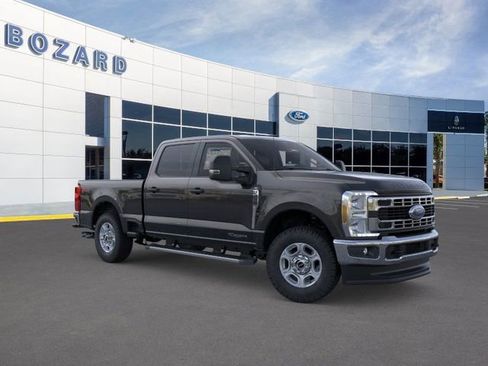 New 2026 Ford F250 XLT w/ FX4 Off-Road Package image 7
