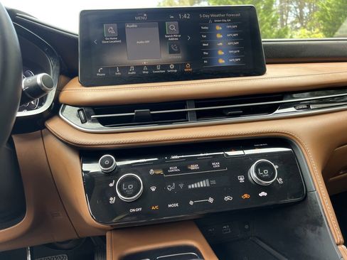 Used 2022 INFINITI QX60 Sensory w/ Vision Package image 26