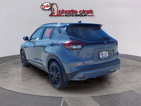 Used 2024 Nissan Kicks SR image 3