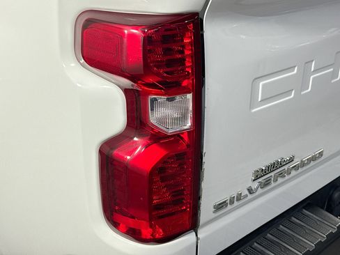 Used 2024 Chevrolet Silverado 2500 W/T AWD/4WD image 33