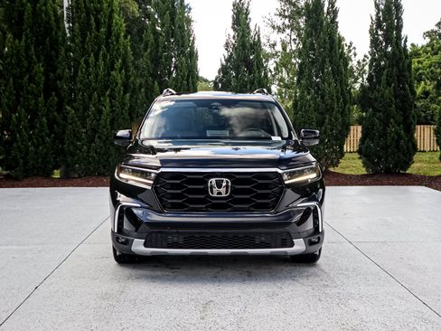 Used 2024 Honda Pilot Elite image 3