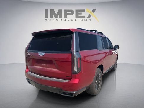 Used 2023 Cadillac Escalade ESV Sport w/ LPO, ONYX Package AWD/4WD image 5