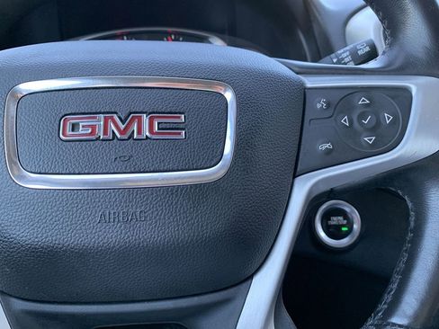 Used 2021 GMC Terrain SLT image 21