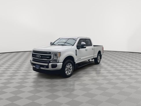 Used 2022 Ford F250 Platinum AWD/4WD image 4