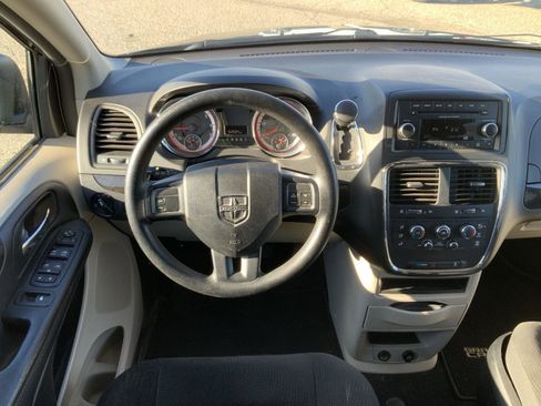 Used 2017 Dodge Grand Caravan SE w/ Power Window Group image 25