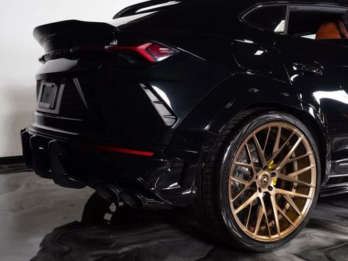 Used 2020 Lamborghini Urus image 8