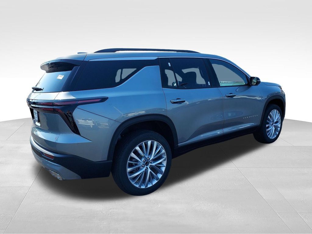 New 2027 Chevrolet Traverse LT w/ LPO, Floor Liner Package FWD image 5