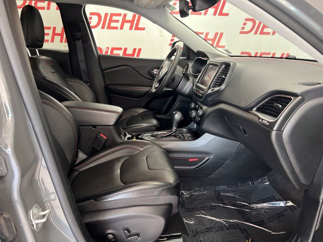 Used 2022 Jeep Cherokee Trailhawk AWD/4WD image 12