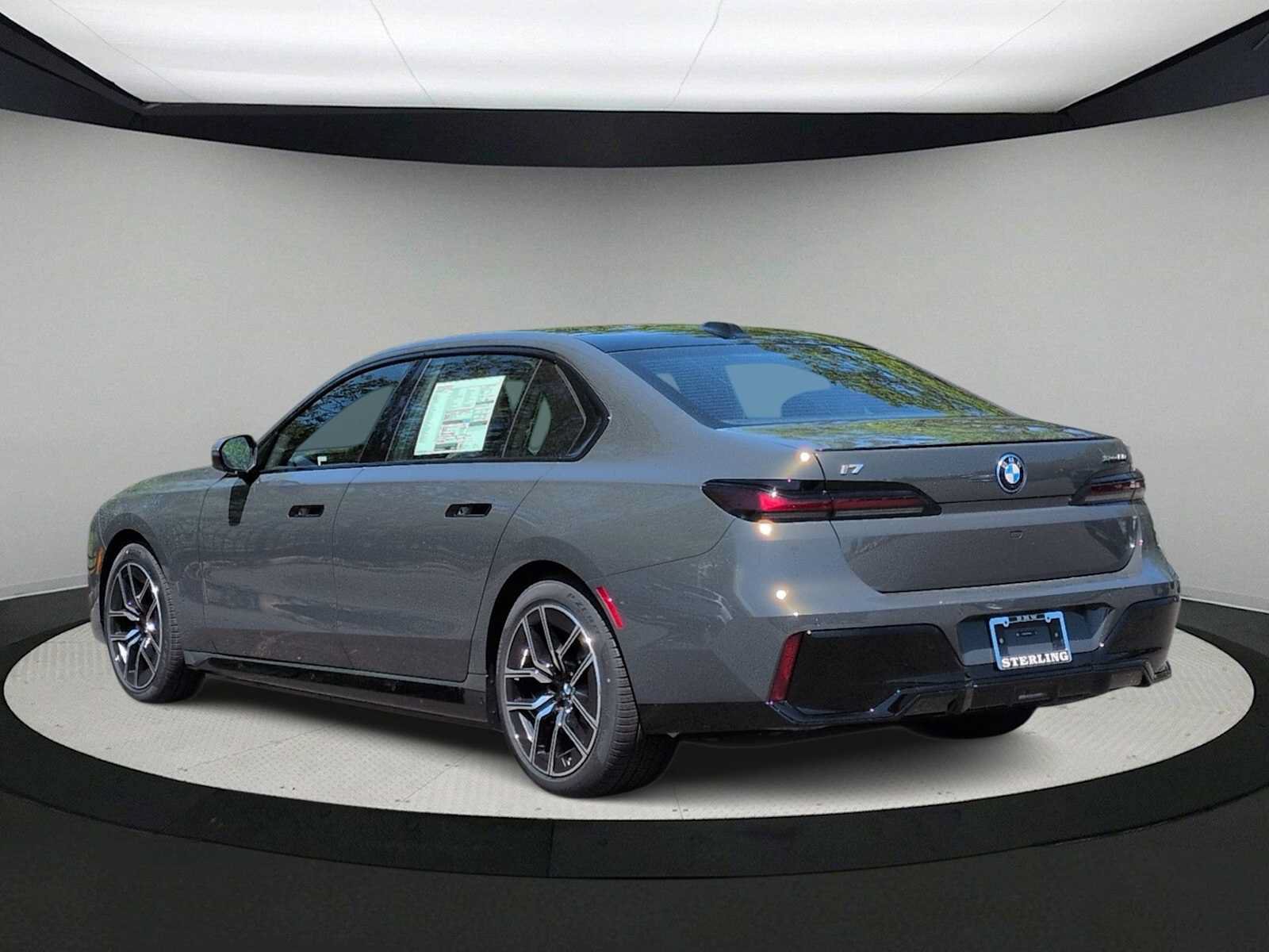 Used 2026 BMW i7 xDrive60 w/ Executive Package AWD/4WD image 6