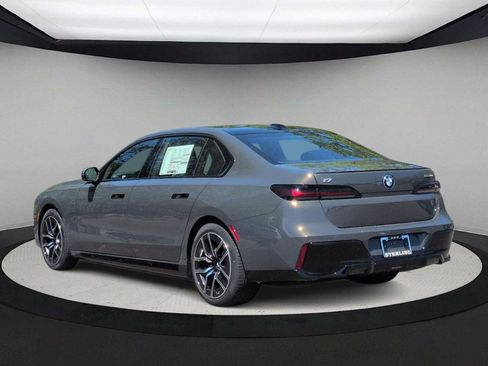 Used 2026 BMW i7 xDrive60 w/ Executive Package AWD/4WD image 6