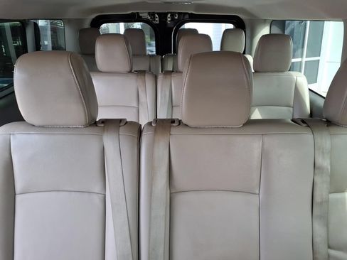 Used 2017 Nissan NV 3500 SL RWD image 28