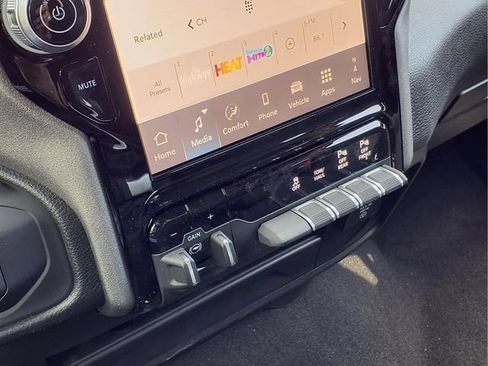 New 2026 RAM 2500 Tradesman AWD/4WD image 5