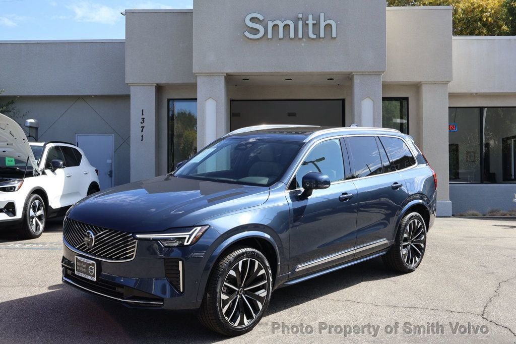 Certified 2026 Volvo XC90 B6 Plus AWD/4WD image 1