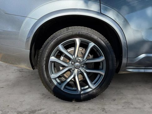 Used 2019 Volvo XC90 T5 Momentum w/ Multimedia Package AWD/4WD image 44