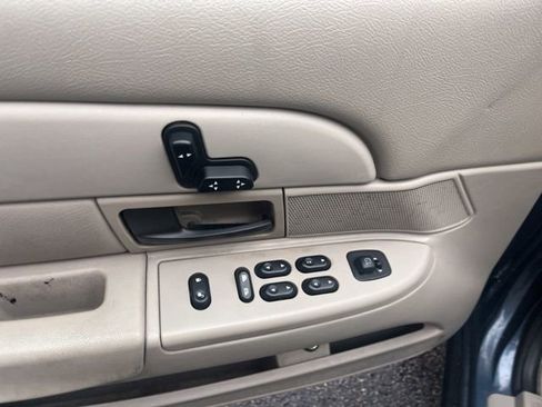 Used 2008 Ford Crown Victoria LX image 14