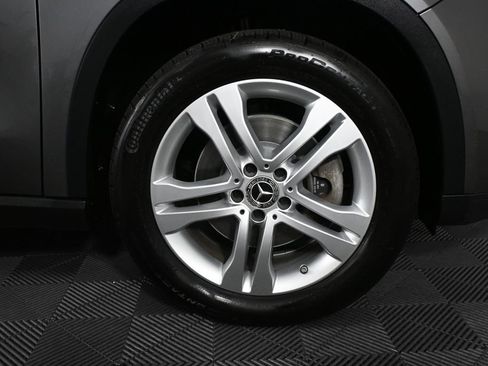 Certified 2019 Mercedes-Benz GLA 250 4MATIC image 37