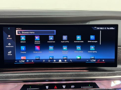 Used 2023 BMW i7 xDrive60 image 31