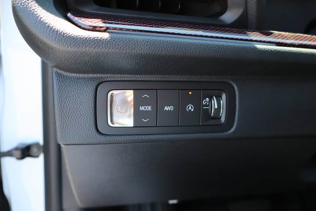 New 2026 Chevrolet Traverse Z71 w/ Enhanced Driving Package AWD/4WD image 15
