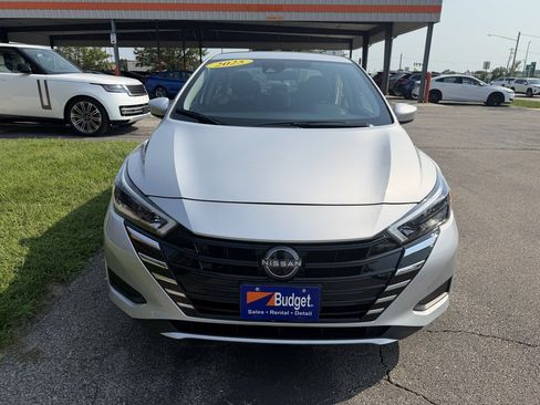 Used 2025 Nissan Versa SV FWD image 8