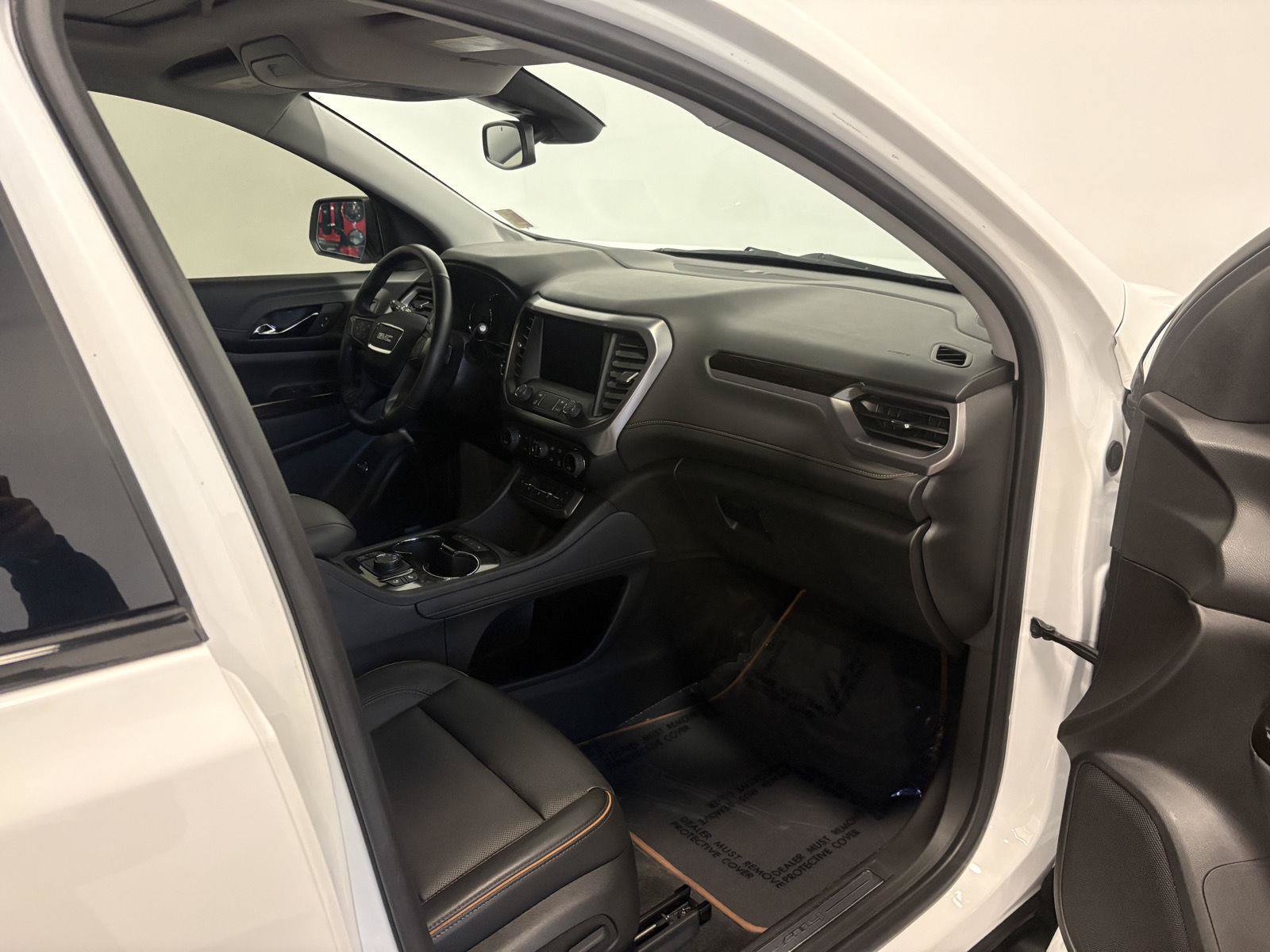Used 2023 GMC Acadia AT4 w/ Technology Package AWD/4WD image 56