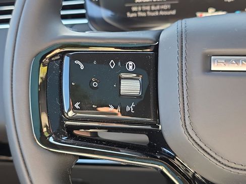 New 2026 Land Rover Range Rover Sport Dynamic SE AWD/4WD image 18