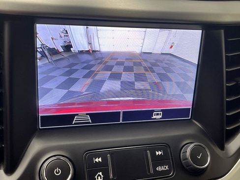 Certified 2023 GMC Acadia SLE w/ Driver Convenience Package AWD/4WD image 25