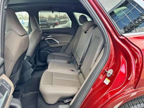 Certified 2025 Audi Q5 Premium w/ Premium Plus AWD/4WD image 33