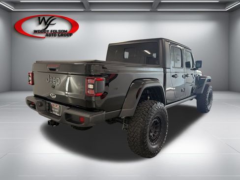 Used 2024 Jeep Gladiator Sport AWD/4WD image 6