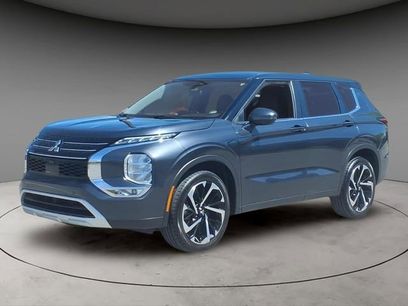 Used 2024 Mitsubishi Outlander SE
