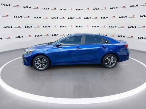 Certified 2023 Kia Forte LXS w/ LXS Technology Package FWD image 5