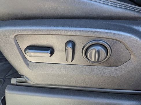 Used 2020 Chevrolet Silverado 2500 High Country w/ Z71 Off-Road Package image 20