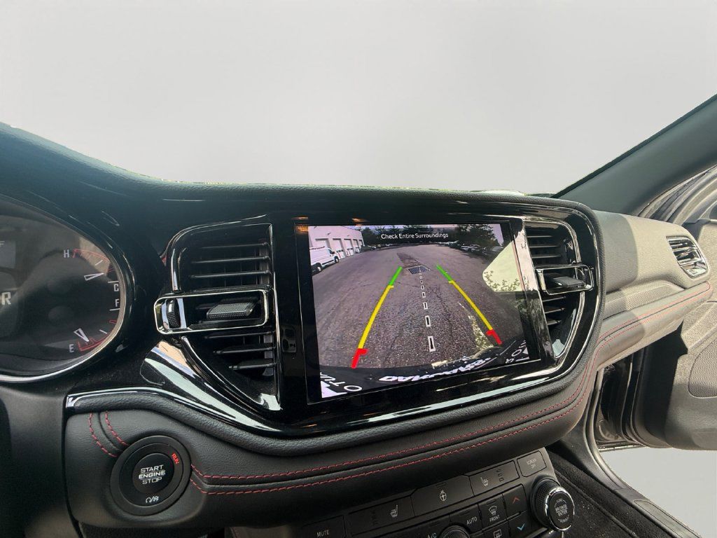 Used 2025 Dodge Durango GT AWD/4WD image 15