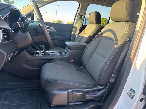 Used 2020 Chevrolet Traverse LS w/ LPO, Blackout Package image 19