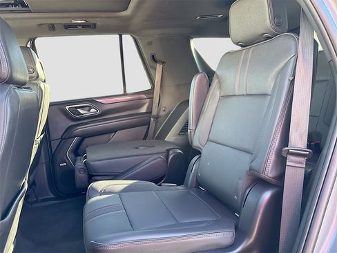 Used 2022 Chevrolet Tahoe RST w/ Luxury Package image 26