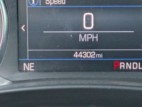 Used 2024 Chevrolet Equinox LT image 30