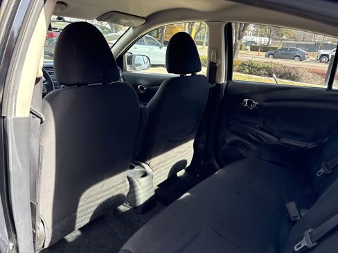 Used 2013 Nissan Versa SV image 23