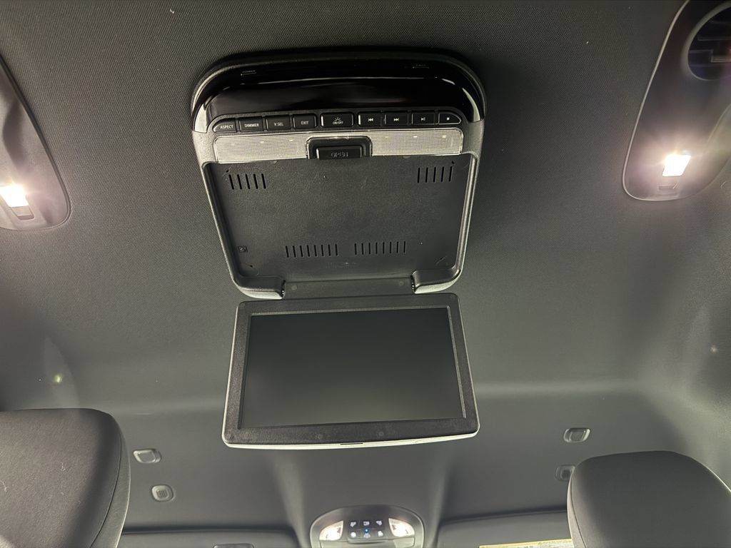 Used 2021 Chrysler Pacifica Touring w/ S Appearance Package FWD image 39