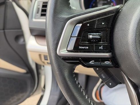 Used 2018 Subaru Outback 2.5i Limited AWD/4WD image 14