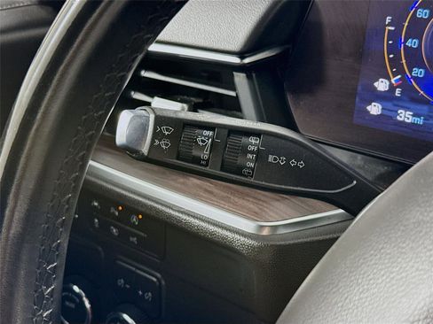 Used 2025 Chevrolet Tahoe LS RWD image 6