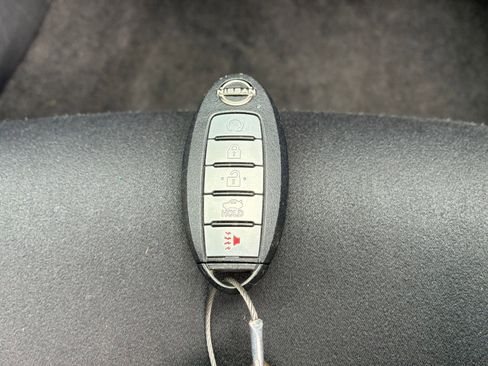 Used 2025 Nissan Altima 2.5 SV image 21