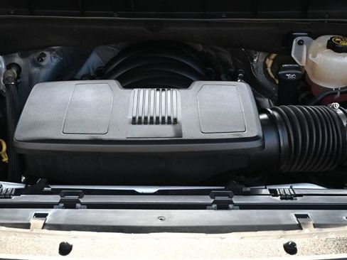 Used 2023 Chevrolet Suburban Premier RWD image 26