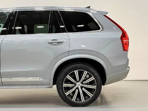 Used 2024 Volvo XC90 B5 Core w/ Protection Package Premier AWD/4WD image 18
