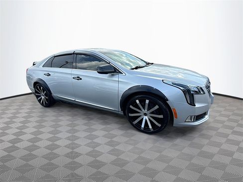 Used 2019 Cadillac XTS Luxury image 9
