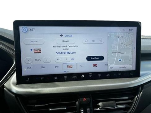 Used 2023 Ford Escape Active w/ Tech Pack #2 FWD image 12