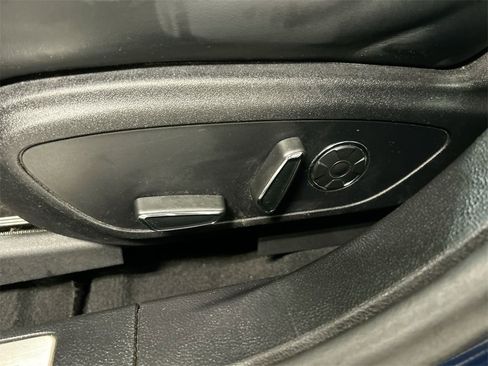 Used 2019 Lincoln MKZ Reserve image 10