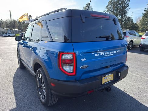 Certified 2022 Ford Bronco Sport Outer Banks w/ Tech Package AWD/4WD image 11